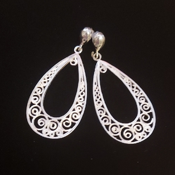 Fillagree Teardrop Earrings Silver Tone Vintage - Picture 1 of 6